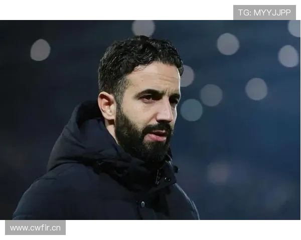 阿莫林回国远离曼联喜笑颜开